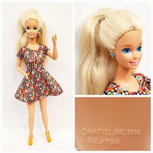 Vintage 1966 BARBIE Doll Blonde Hair Blue Eyes Bendable Legs Mattel / Malaysia